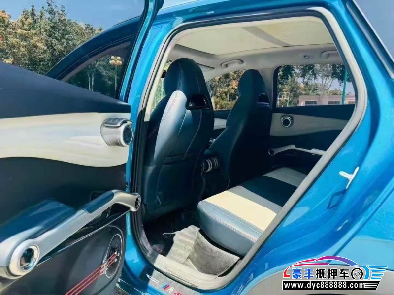 22年比亚迪元轿车抵押车出售