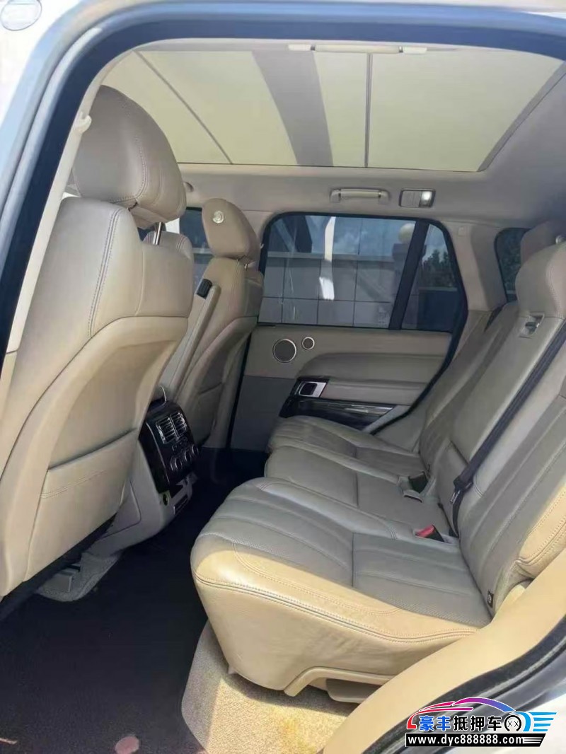 16年路虎揽胜行政轿车抵押车出售