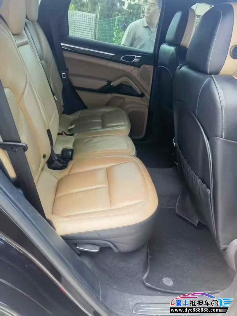 15年保时捷卡宴轿车抵押车出售