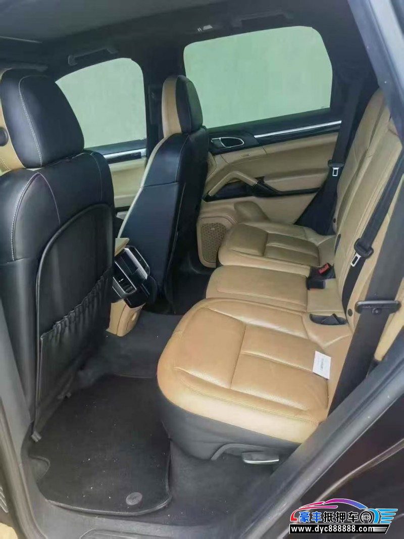 15年保时捷卡宴轿车抵押车出售