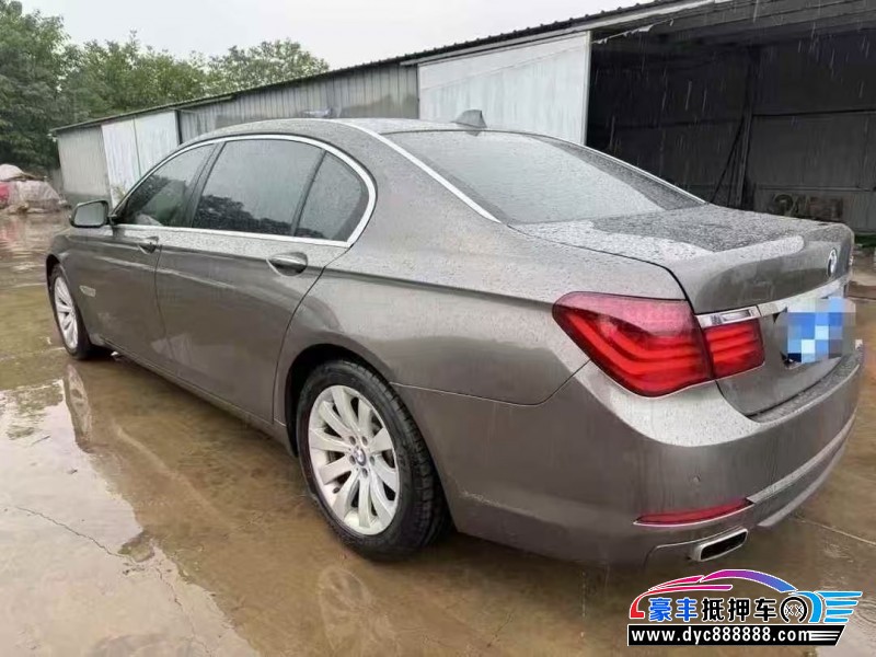 17年宝马7系轿车抵押车出售