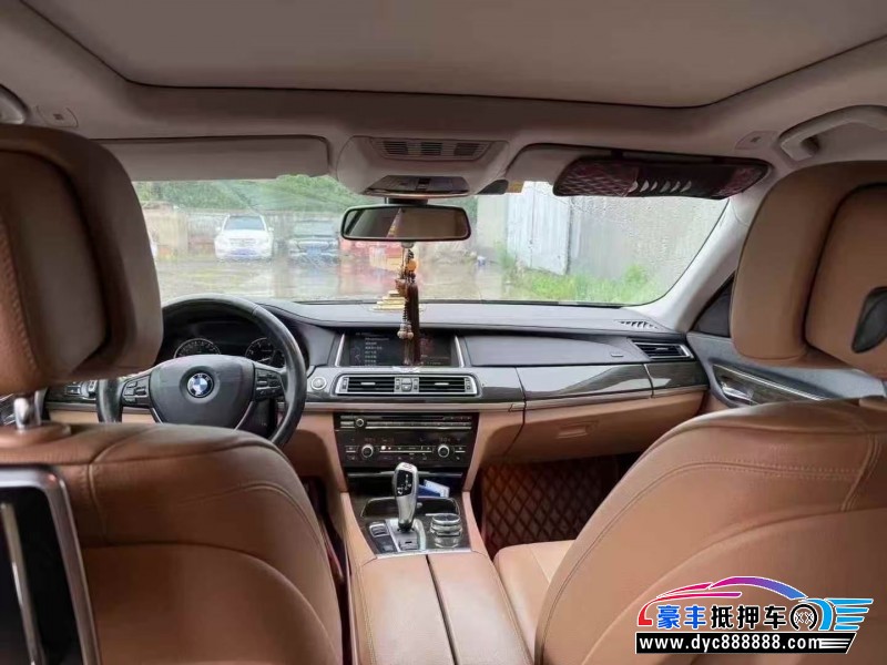 17年宝马7系轿车抵押车出售