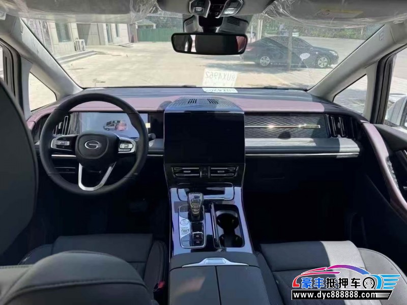 25年传祺M8轿车抵押车出售