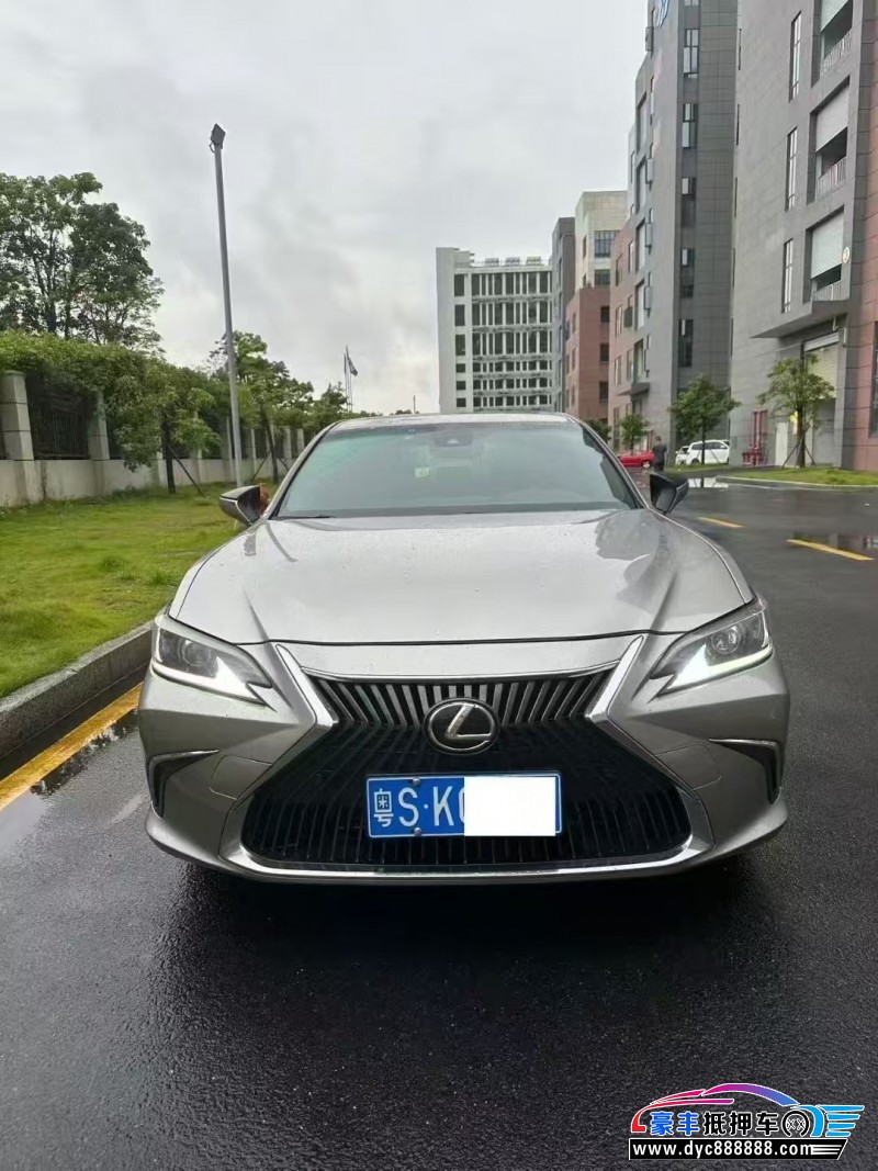 21年雷克萨斯ES轿车抵押车出售