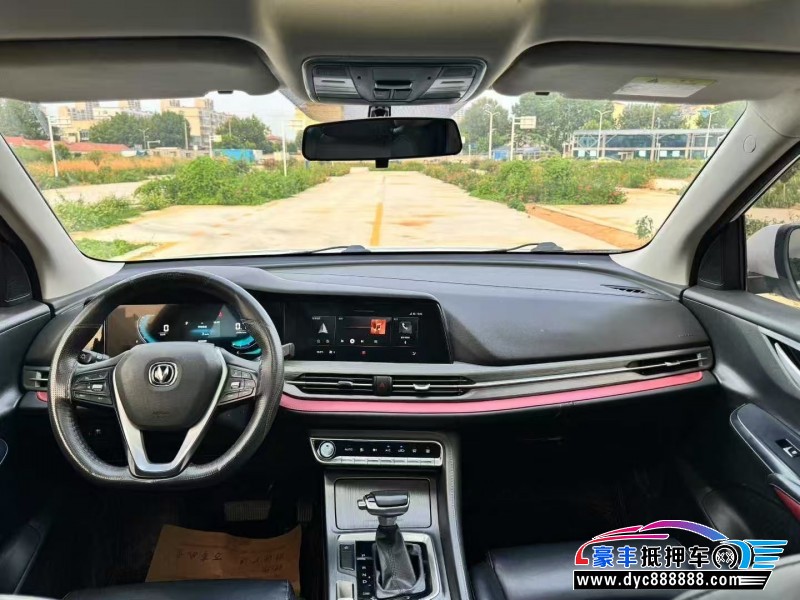 20年长安长安CS55轿车抵押车出售