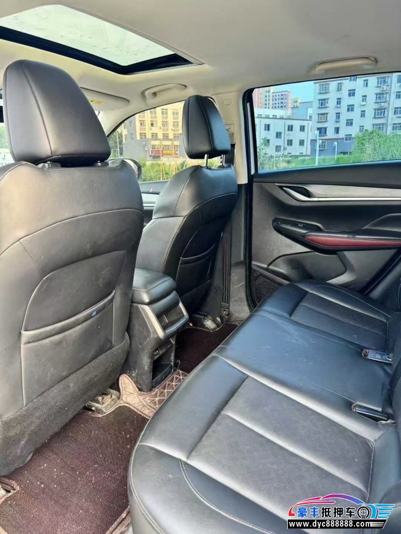 20年长安长安CS55轿车抵押车出售