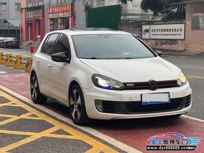 11年大众高尔夫轿车抵押车出售