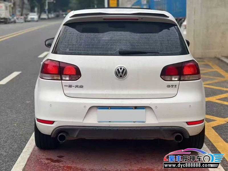 11年大众高尔夫轿车抵押车出售