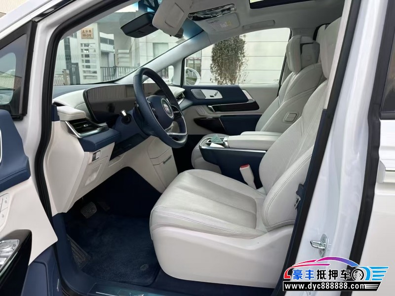 24年别克世纪MPV抵押车出售