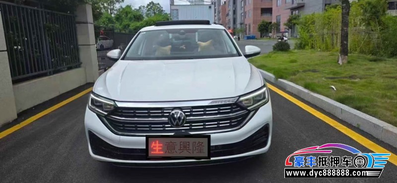 25年大众速腾轿车抵押车出售