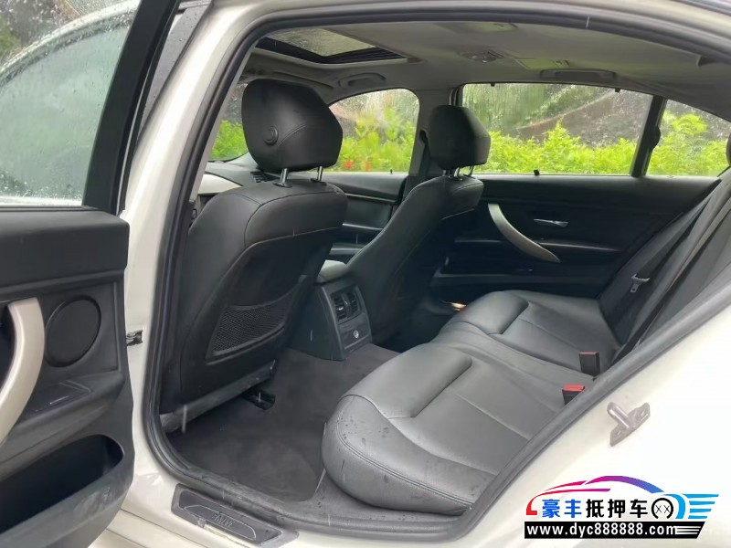 14年宝马3系轿车抵押车出售