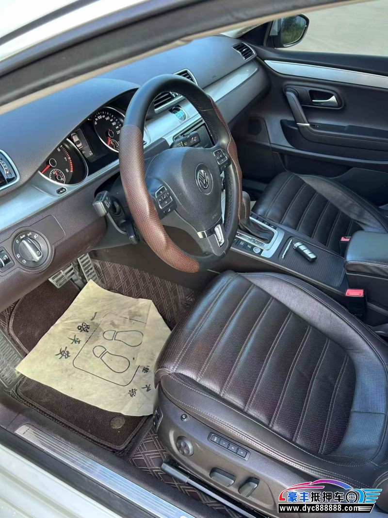 17年大众CC轿车抵押车出售