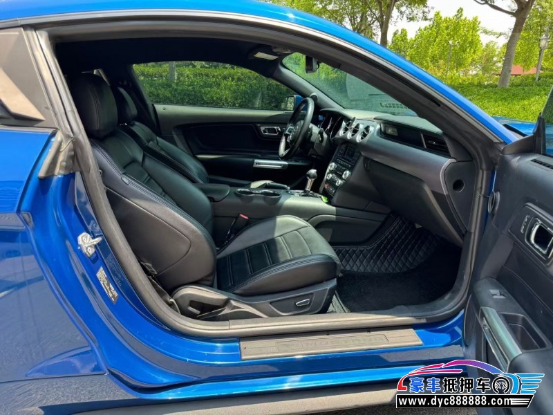 18年福特野马轿车抵押车出售