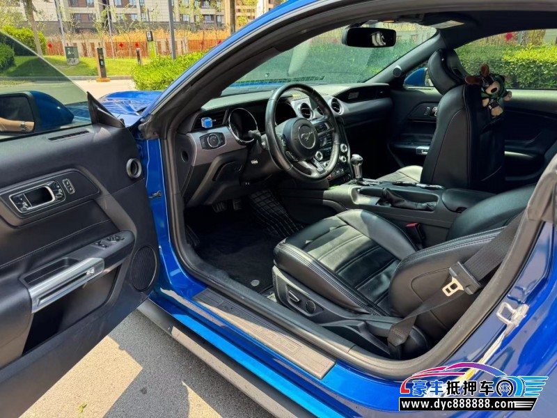 18年福特野马轿车抵押车出售