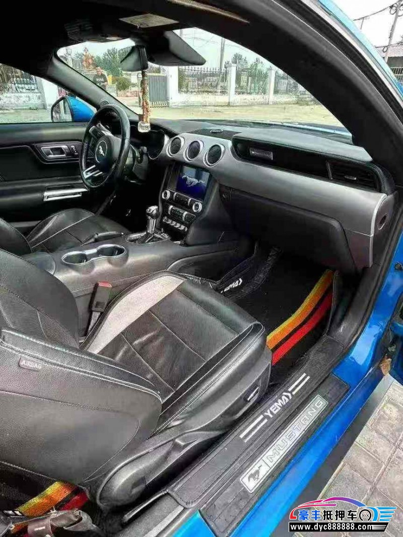 19年福特野马轿车抵押车出售