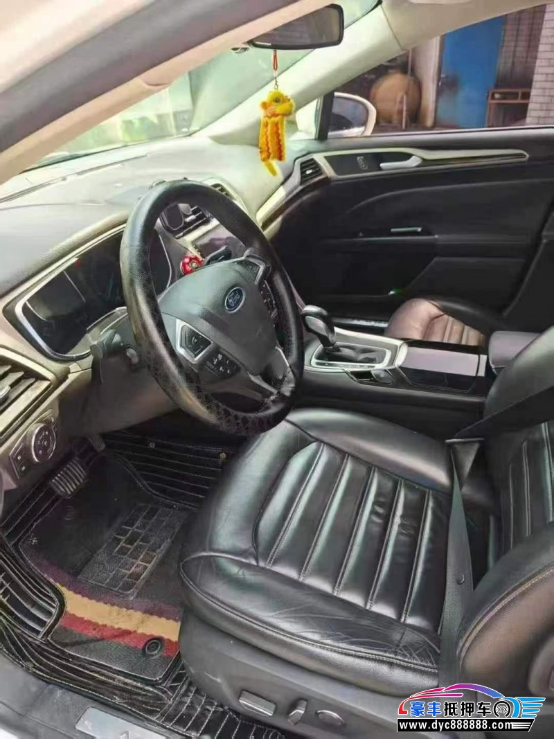 15年福特蒙迪欧轿车抵押车出售