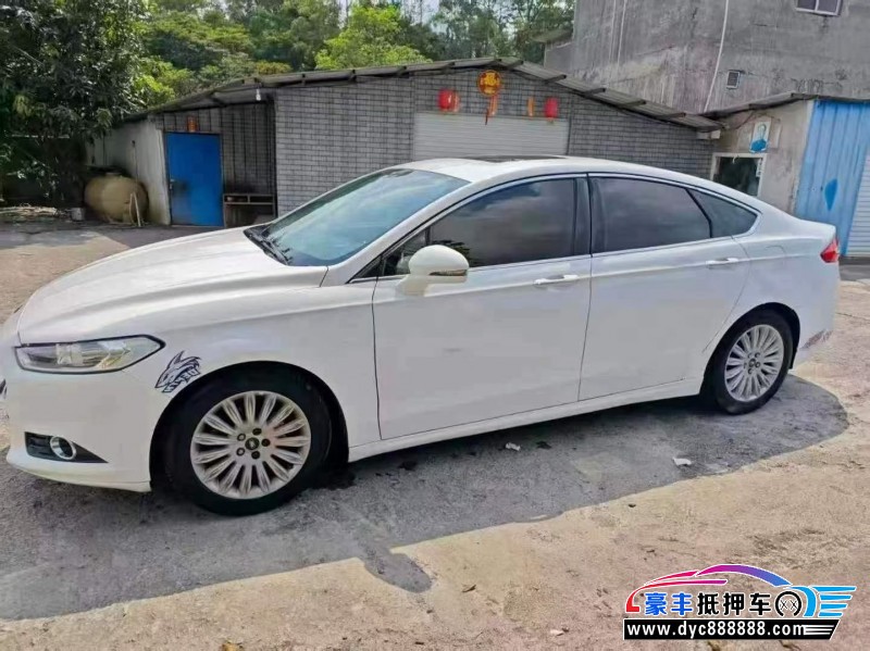 15年福特蒙迪欧轿车抵押车出售