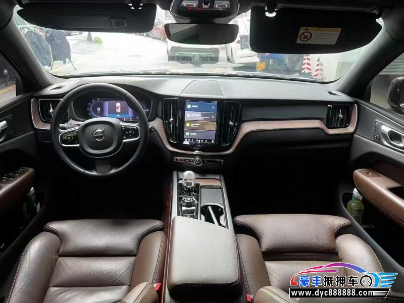 22年沃尔沃XC60轿车抵押车出售