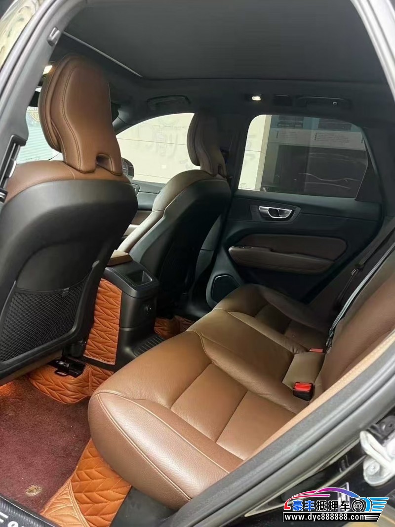 22年沃尔沃XC60轿车抵押车出售