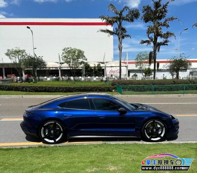 21年保时捷TaYcan轿车抵押车出售