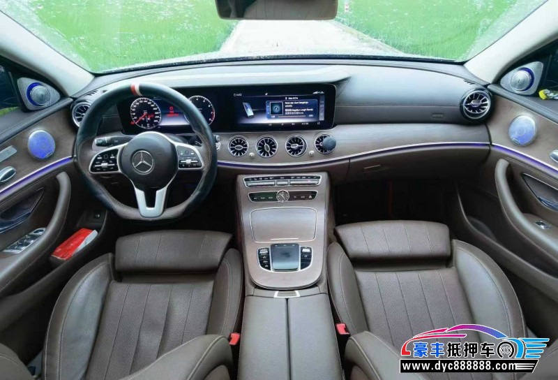 20年奔驰E轿车抵押车出售