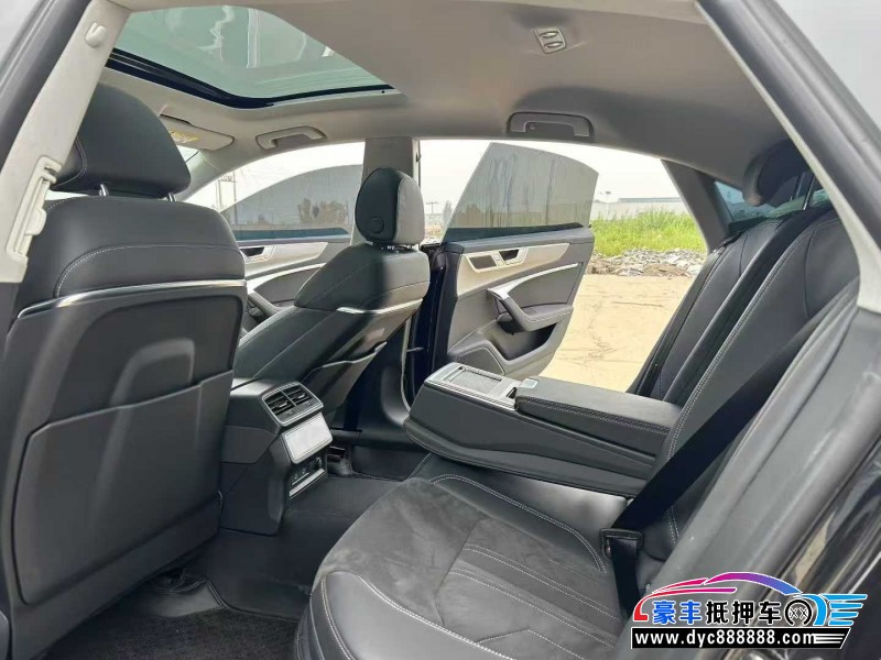 24年奥迪A7轿车抵押车出售