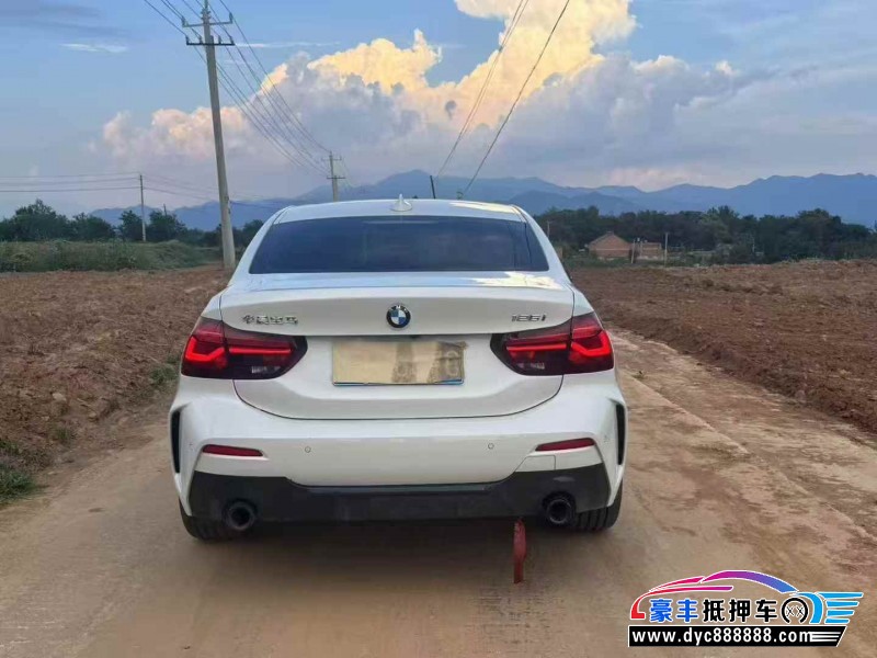 23年宝马1系轿车抵押车出售