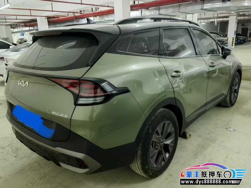 22年起亚狮铂拓界轿车抵押车出售