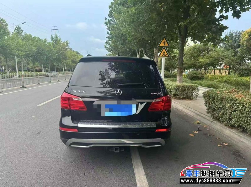 14年奔驰GL轿车抵押车出售