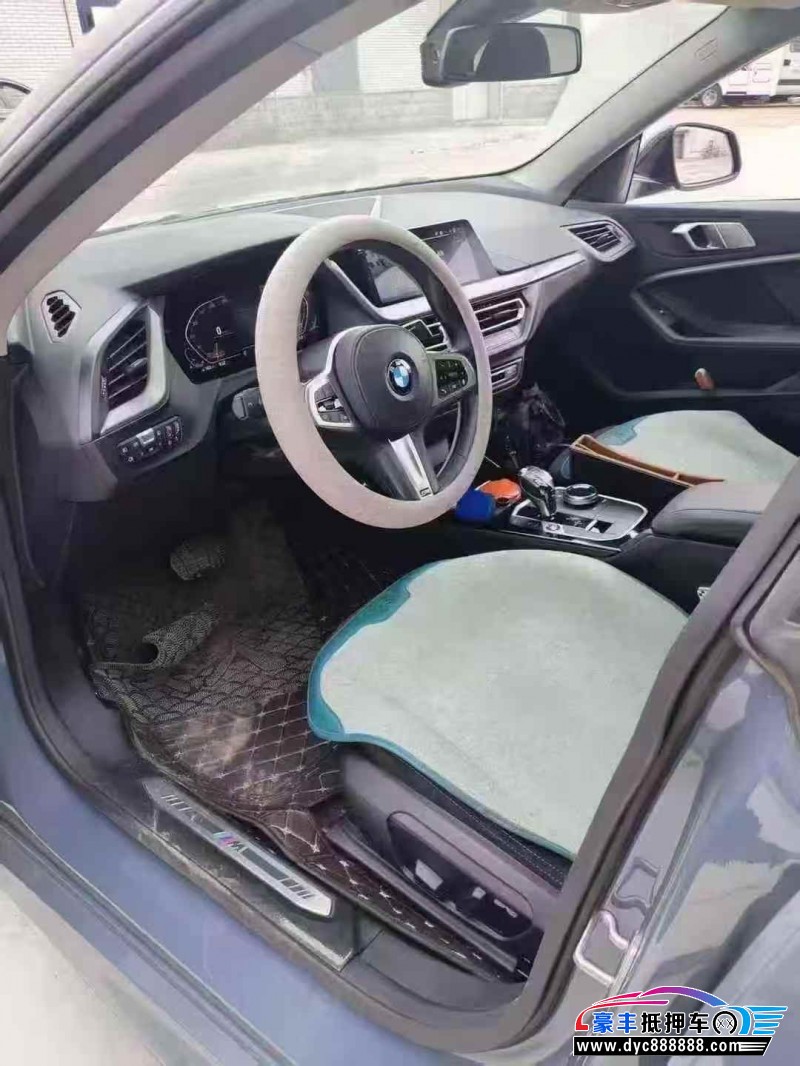 22年宝马2系轿车抵押车出售