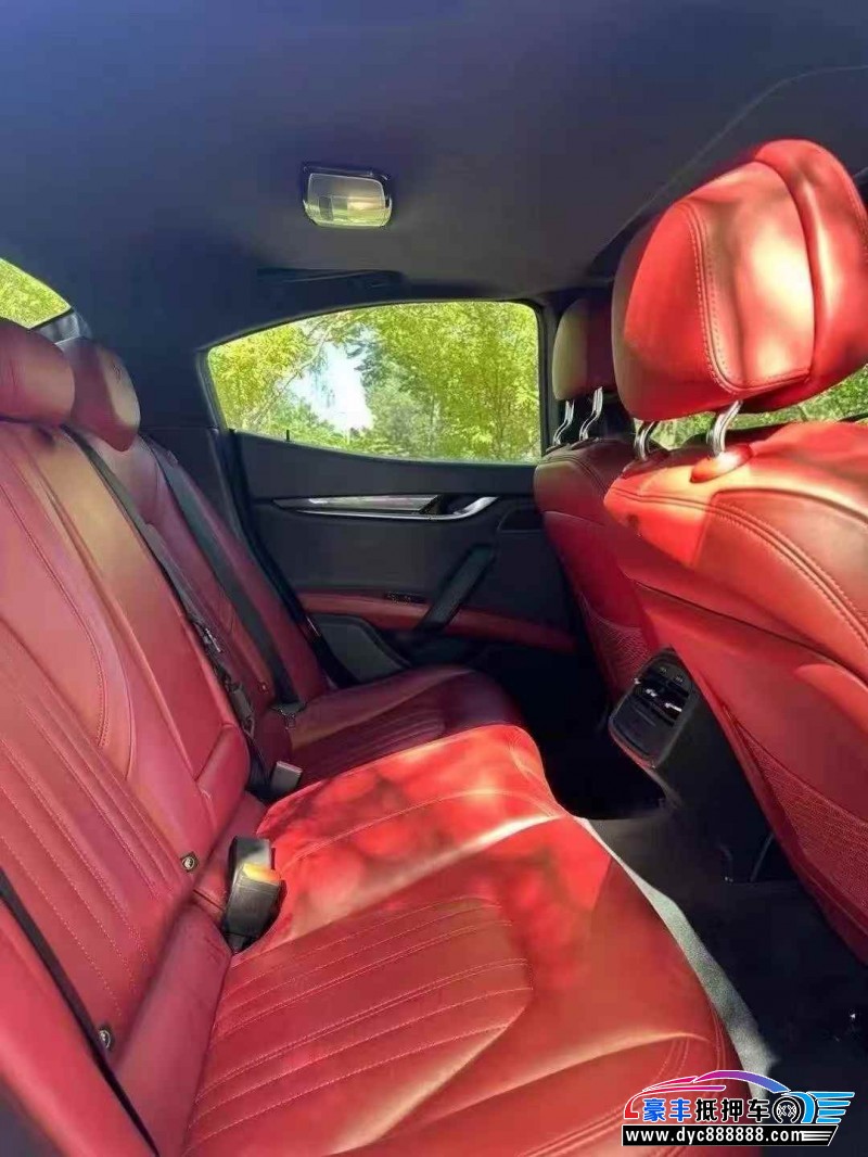 17年玛莎拉蒂Ghibli轿车抵押车出售