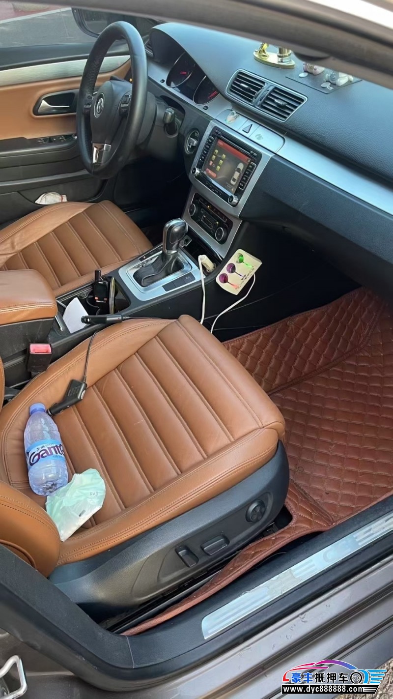 11年大众CC轿车抵押车出售