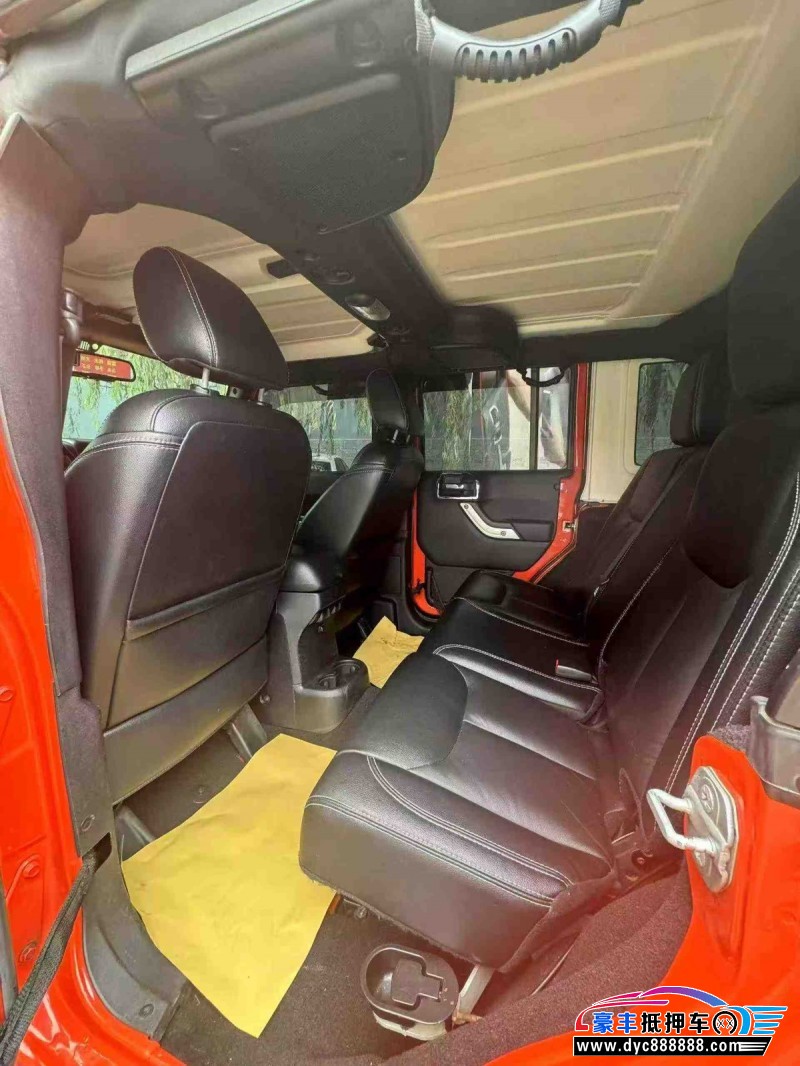 15年Jeep牧马人轿车抵押车出售