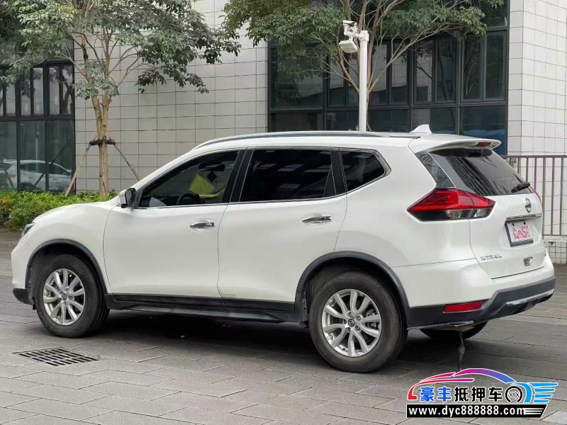 19年日产奇骏轿车抵押车出售