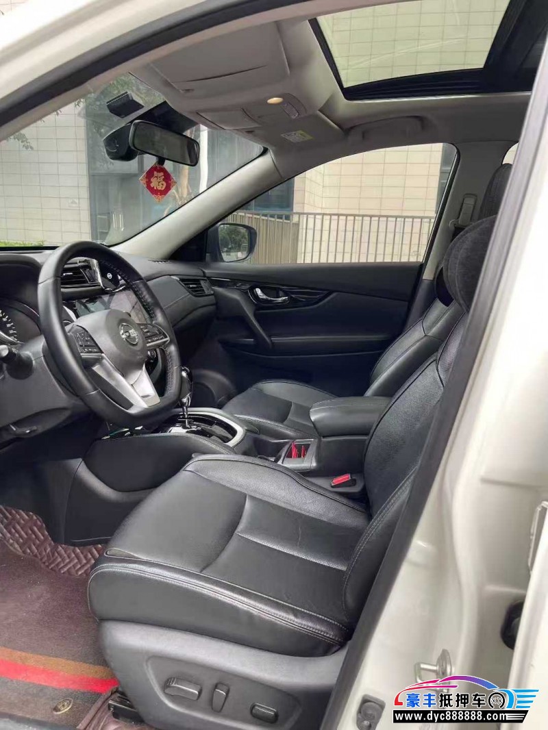 19年日产奇骏轿车抵押车出售