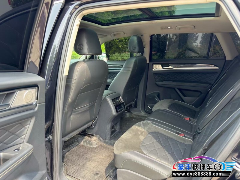 20年大众途昂轿车抵押车出售