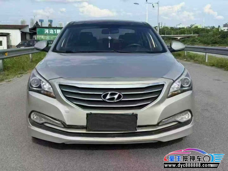 14年现代名图轿车抵押车出售