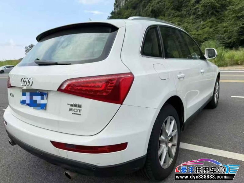 12年奥迪Q5轿车抵押车出售