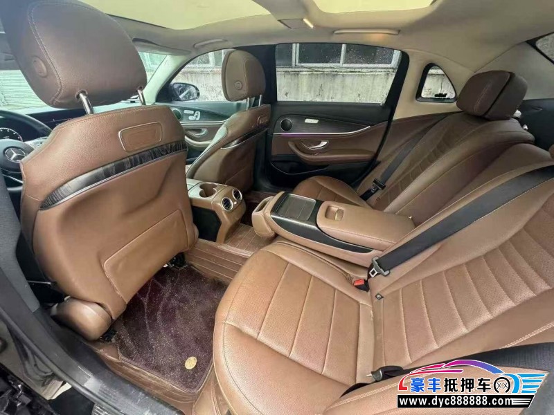 20年奔驰E轿车抵押车出售