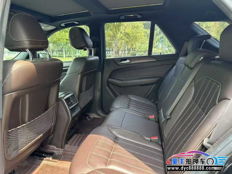 17年奔驰GLE轿车抵押车出售