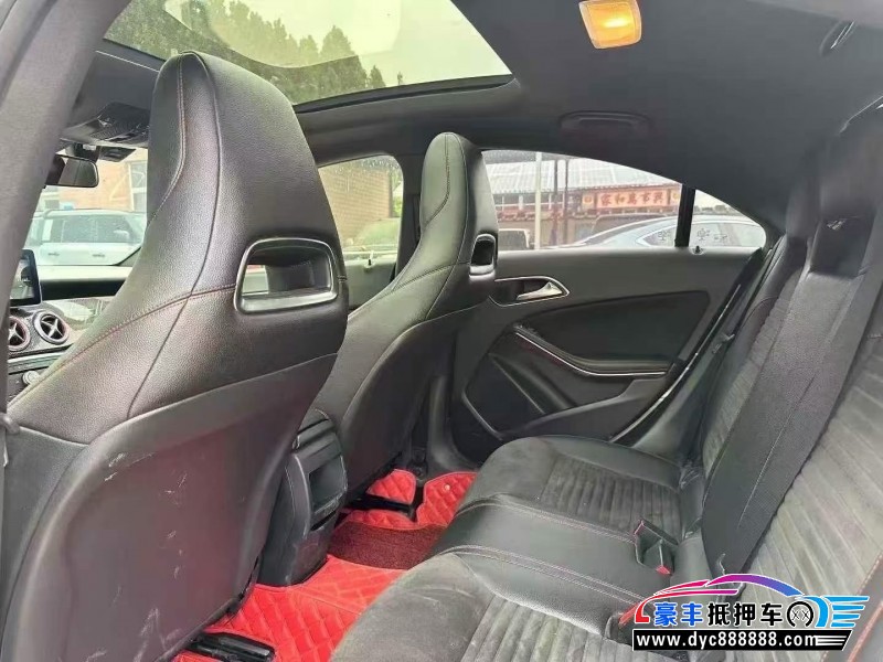 16年奔驰CLA轿车抵押车出售