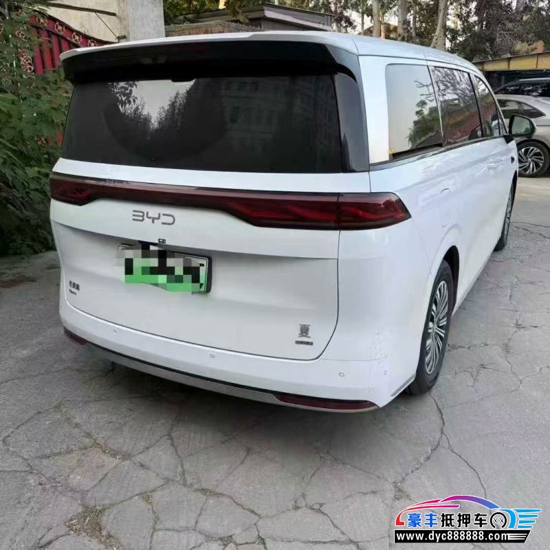 25年比亚迪夏轿车抵押车出售