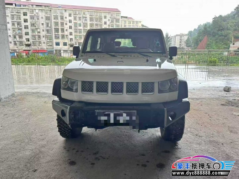 15年北京BJ40轿车抵押车出售