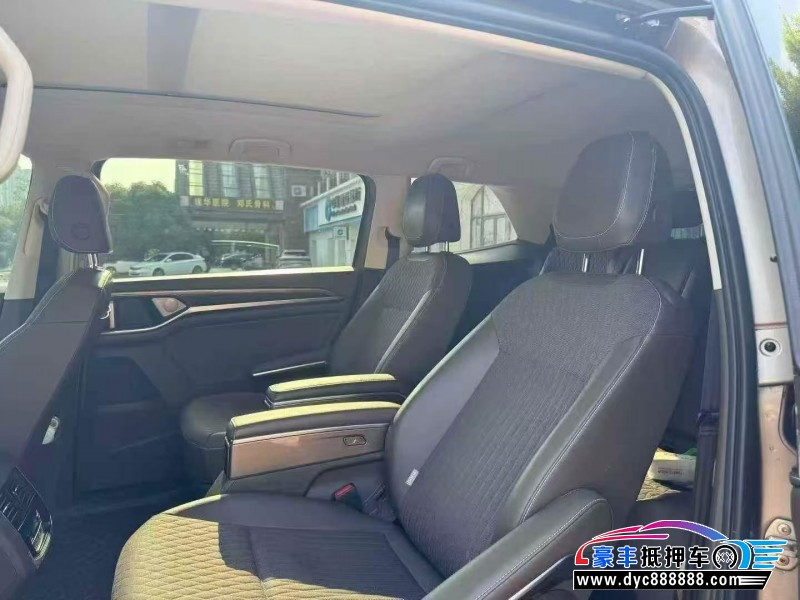 21年大众蔚然轿车抵押车出售