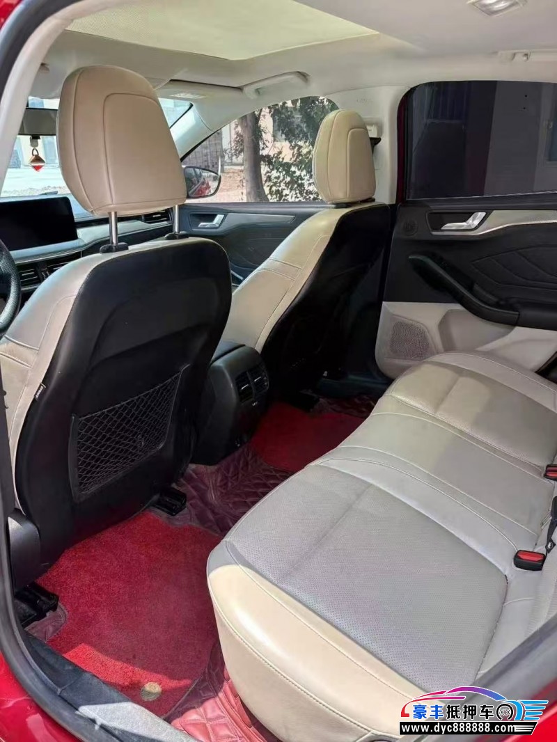 22年福特福克斯轿车抵押车出售