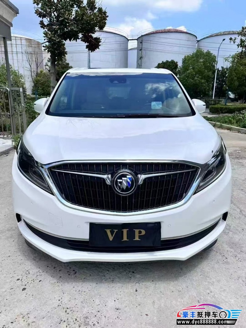 17年别克GL8轿车抵押车出售