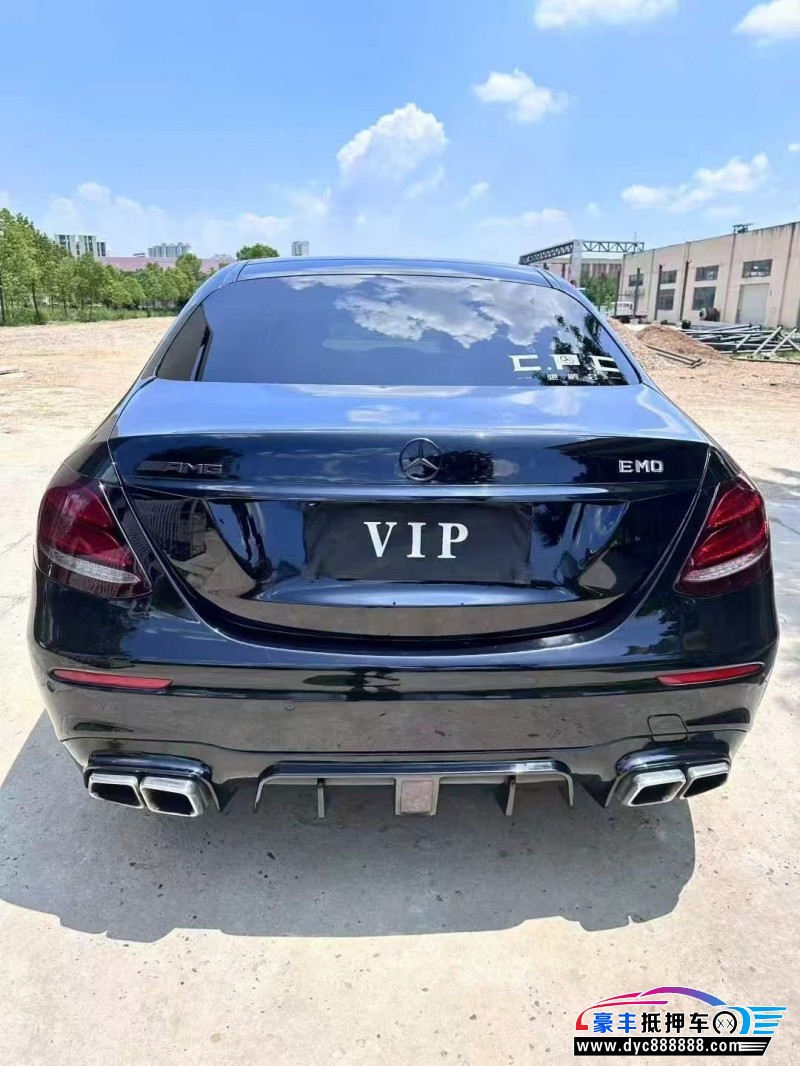 18年奔驰E轿车抵押车出售