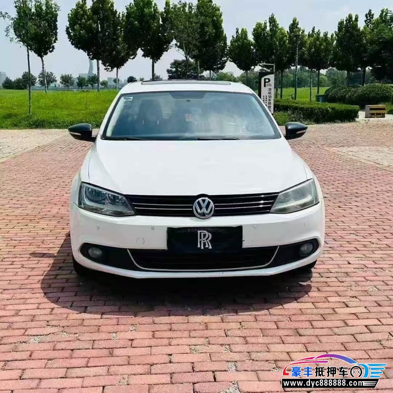 13年大众速腾轿车抵押车出售