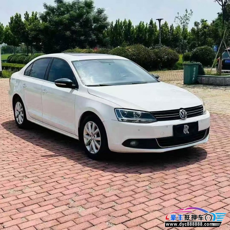 13年大众速腾轿车抵押车出售