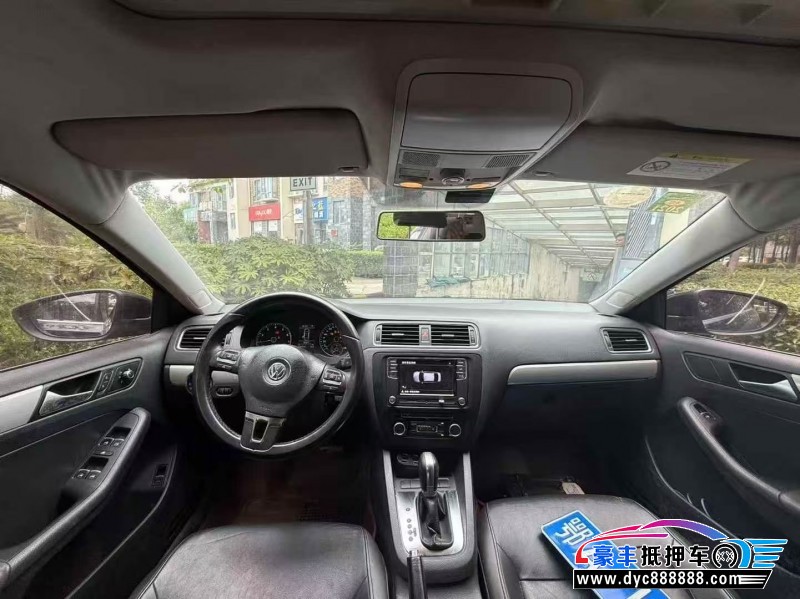 15年大众速腾轿车抵押车出售